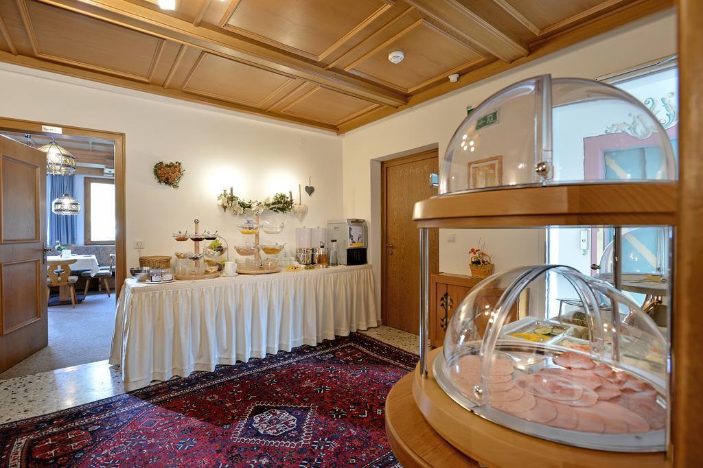 Hotel Garni Jennewein Mayrhofen Esterno foto