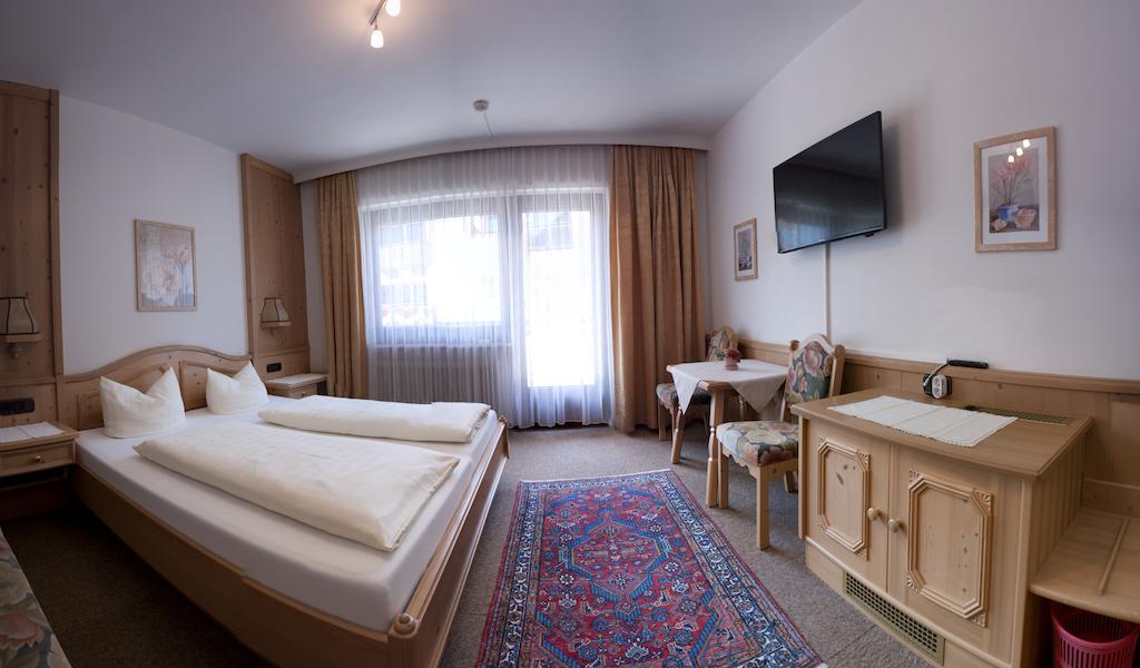 Hotel Garni Jennewein Mayrhofen Camera foto