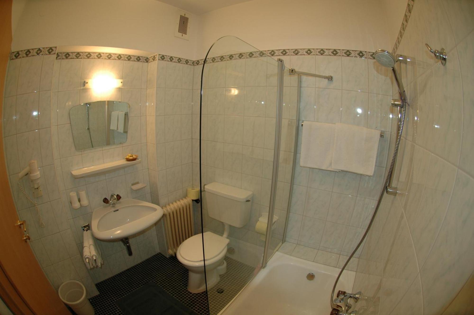 Hotel Garni Jennewein Mayrhofen Esterno foto